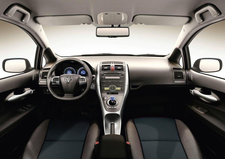  Toyota Auris HSD 2010 года  (фото 40 из 111)